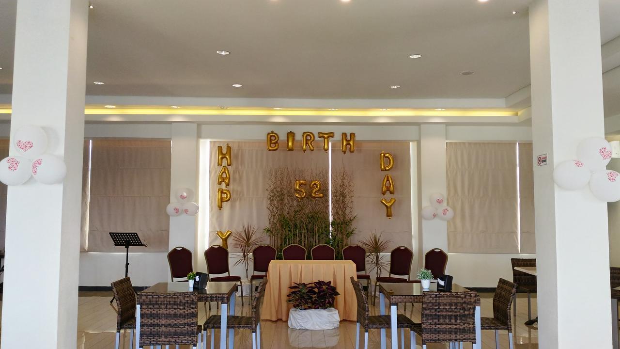 Big Fish Hotel Manado Ngoại thất bức ảnh