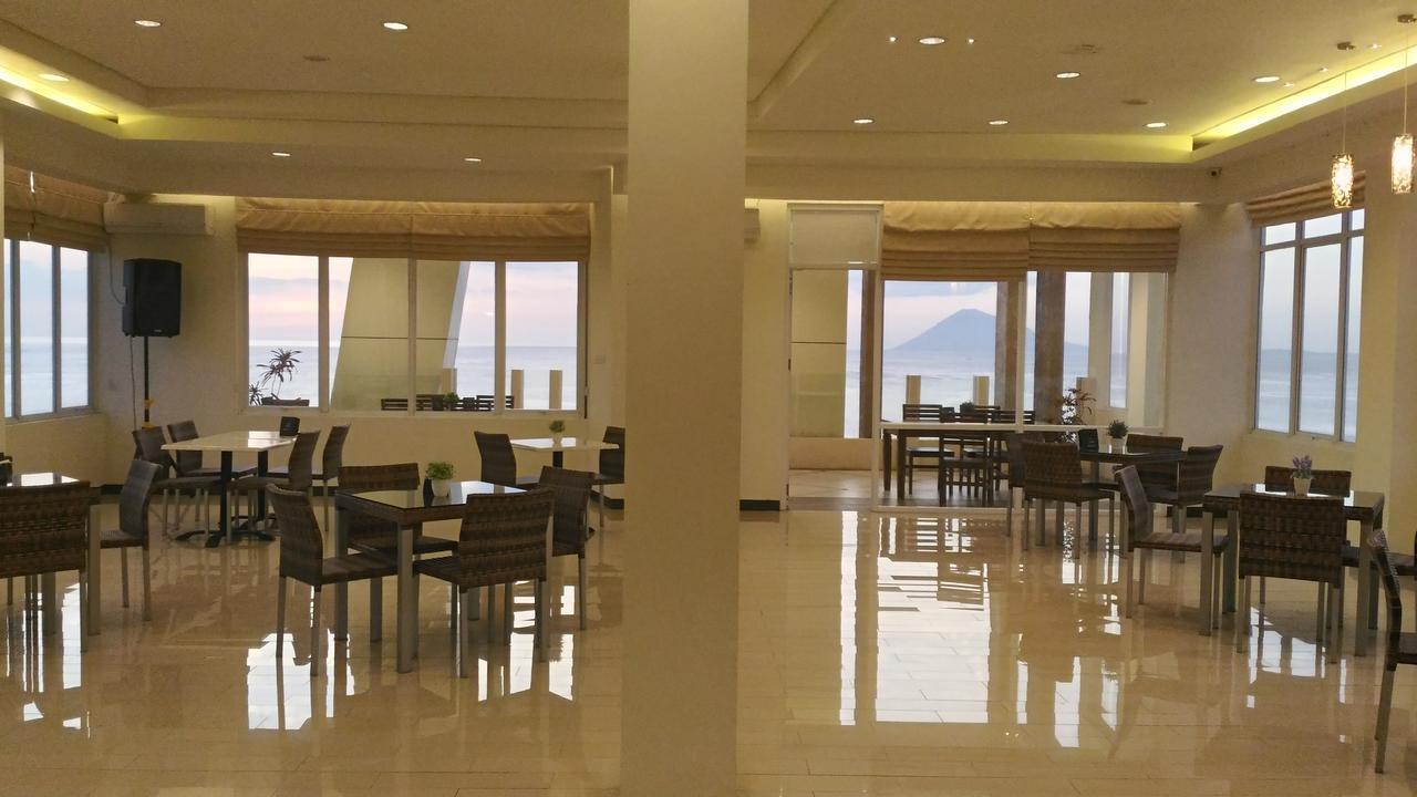 Big Fish Hotel Manado Ngoại thất bức ảnh