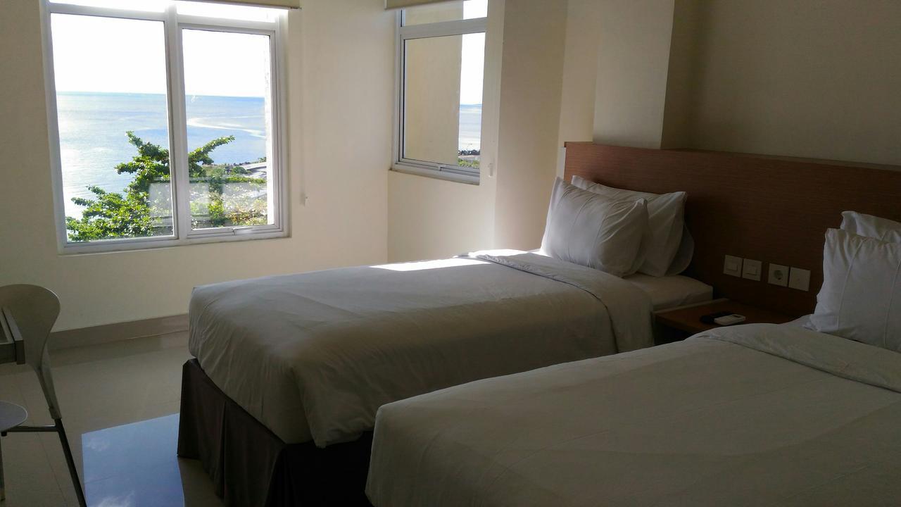 Big Fish Hotel Manado Ngoại thất bức ảnh